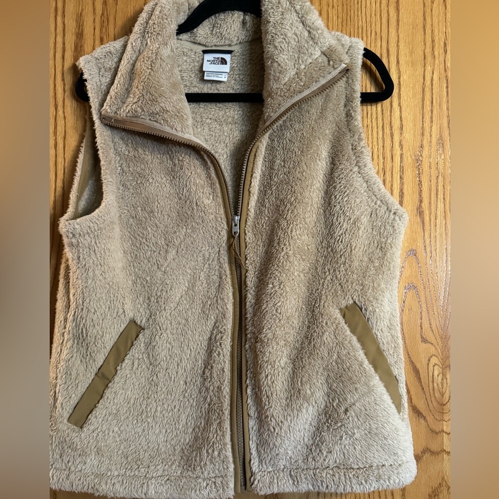 North face women’s vest